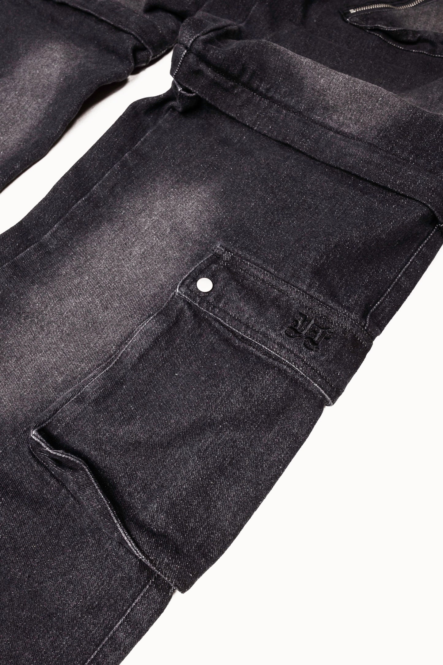 BLACK DENIM DETACHABLE CARGO PANTS
