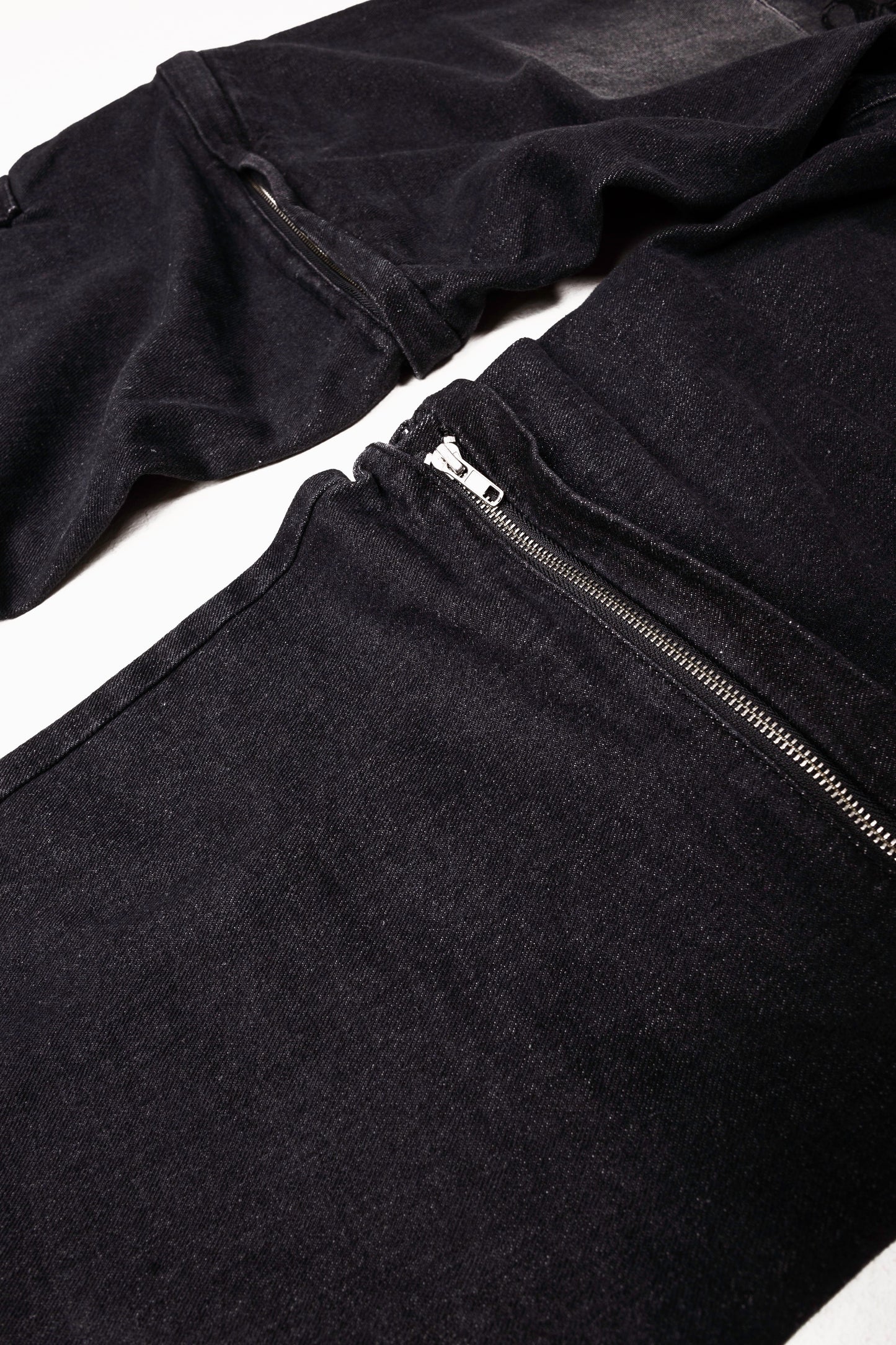 BLACK DENIM DETACHABLE CARGO PANTS