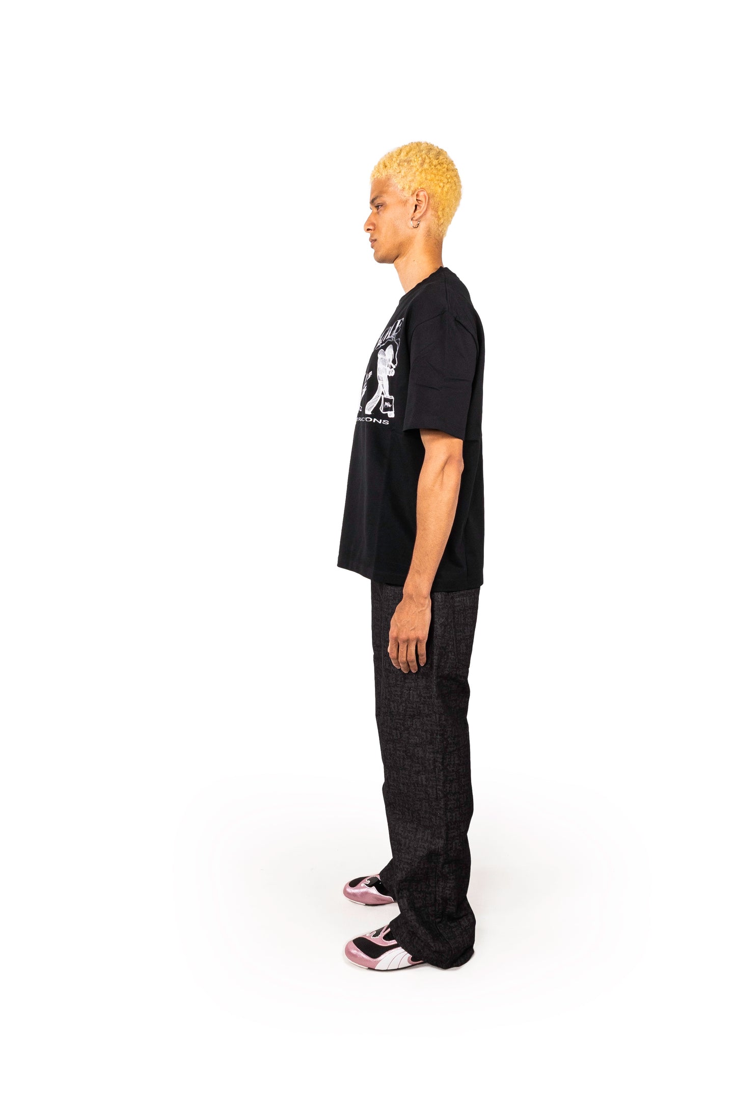 NO DISTRACTION T-SHIRT BLACK