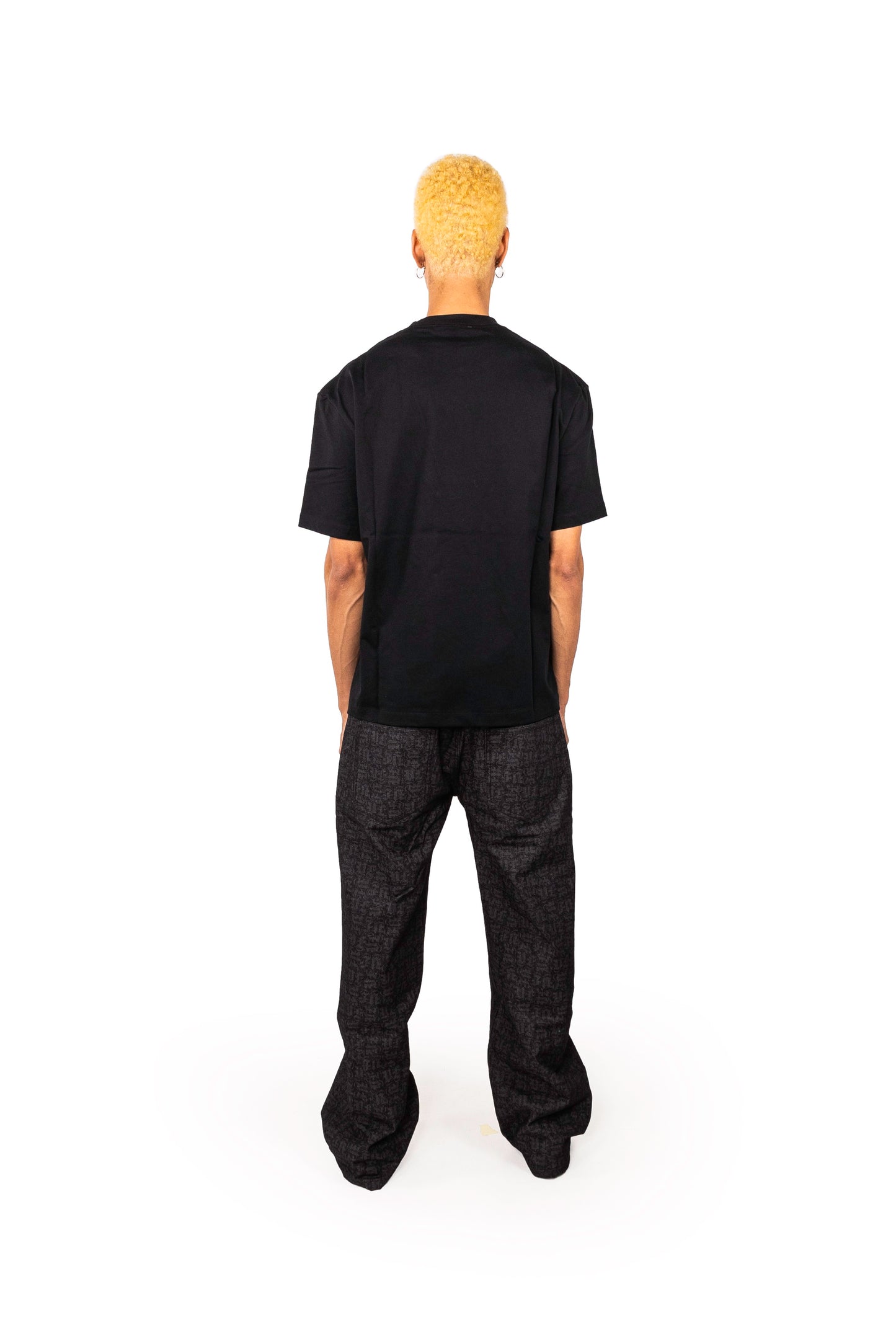 NO DISTRACTION T-SHIRT BLACK
