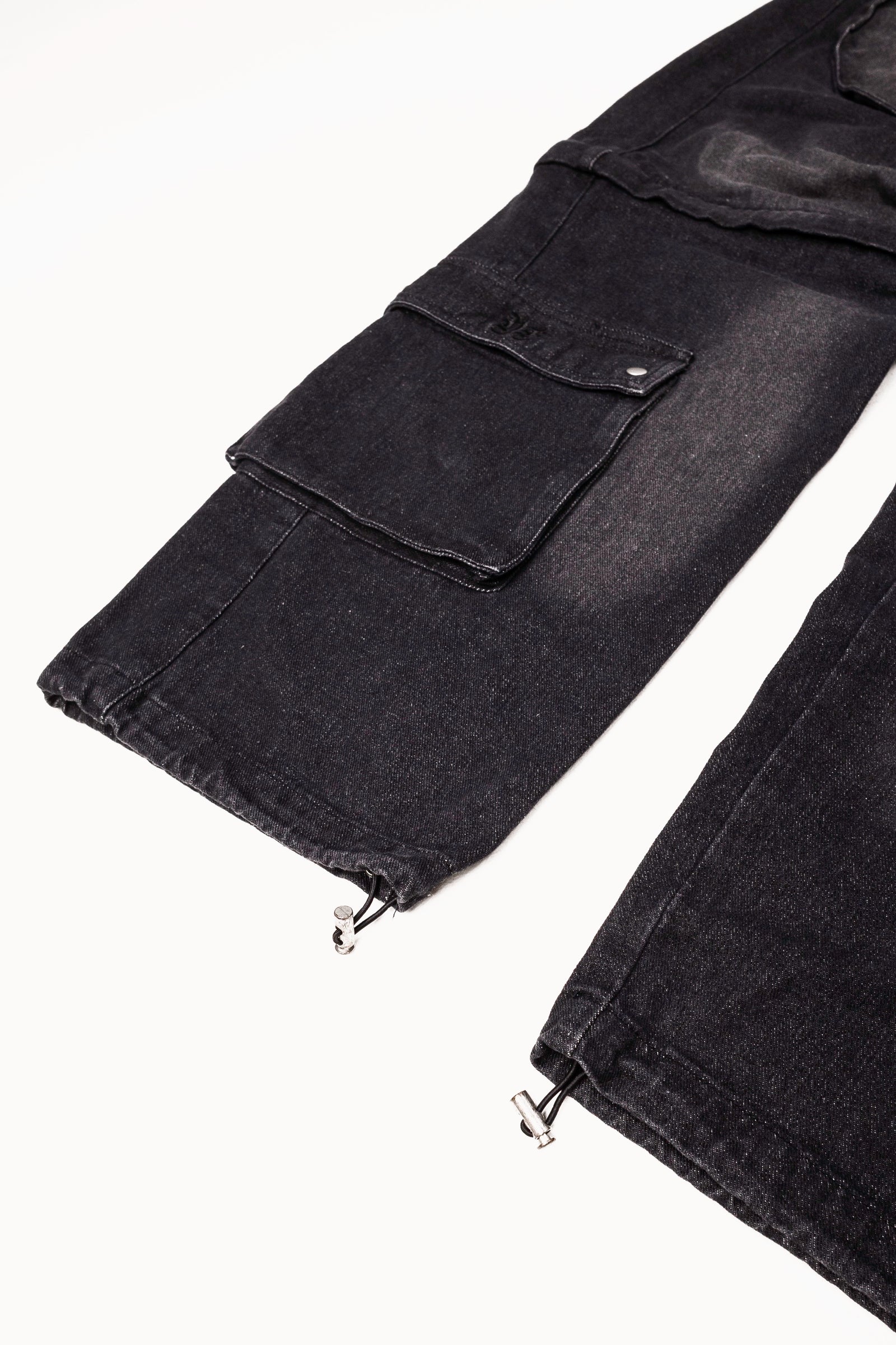 BLACK DENIM DETACHABLE CARGO PANTS